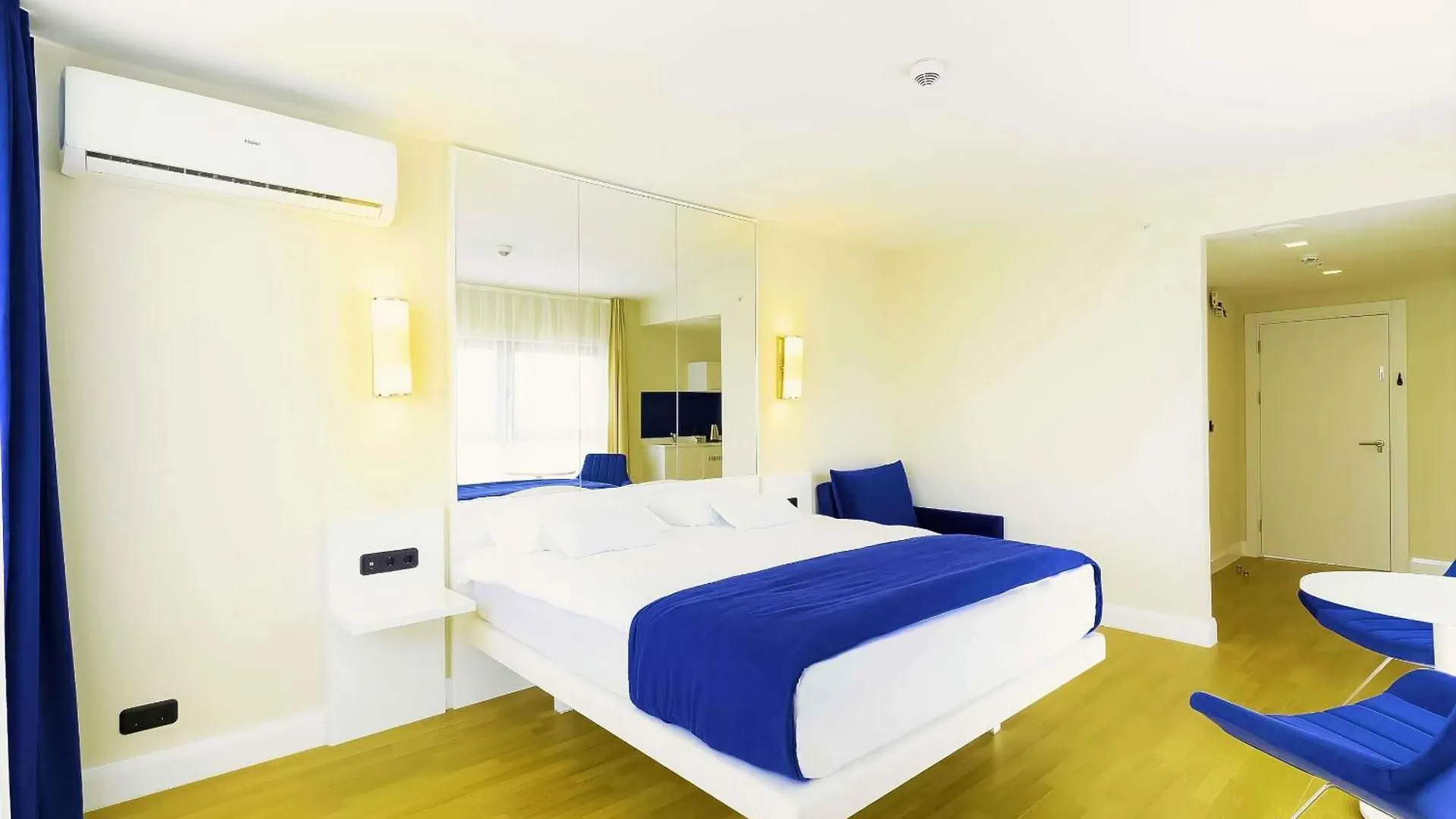 Premium Sea View Aparthotel In Orbi City Batumi 0*,